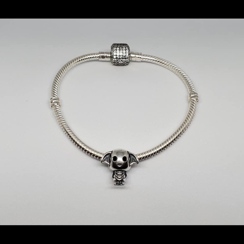 Pandora bracelet with Dobby charm